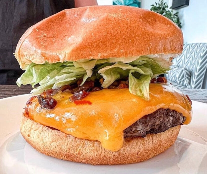 Sirloin Cheeseburger